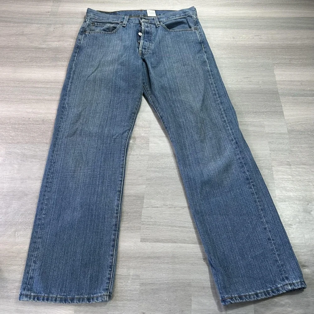 Levis 501 Jeans Mens Blue Med‎ Wash Regular Straight Button Fly 34x32 Denim